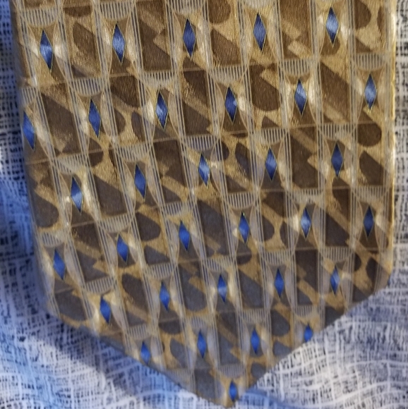 Lineage Golden Tie Pre Tied - Picture 4 of 4